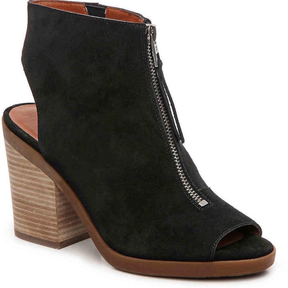 Luck Brand booties